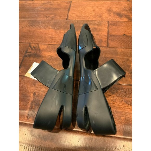 Marni Black Jelly Strappy Sandals W/ Hook & Loop Closure, Size 8 (US), 38 (IT) - Picture 6 of 8